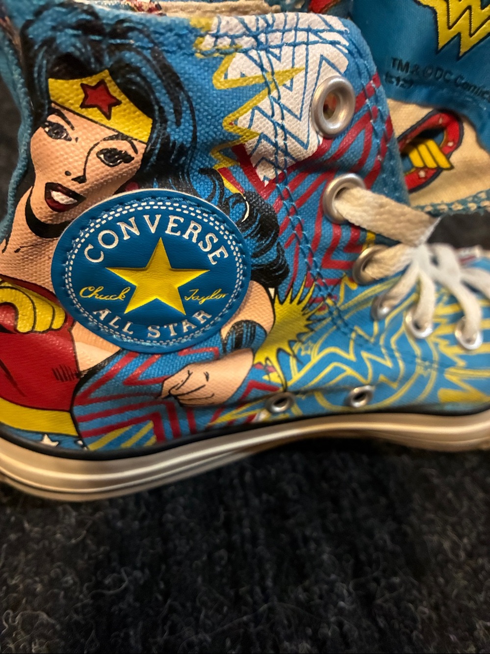 Wonder Woman women sneakers .Converse Chuck Taylor All Star